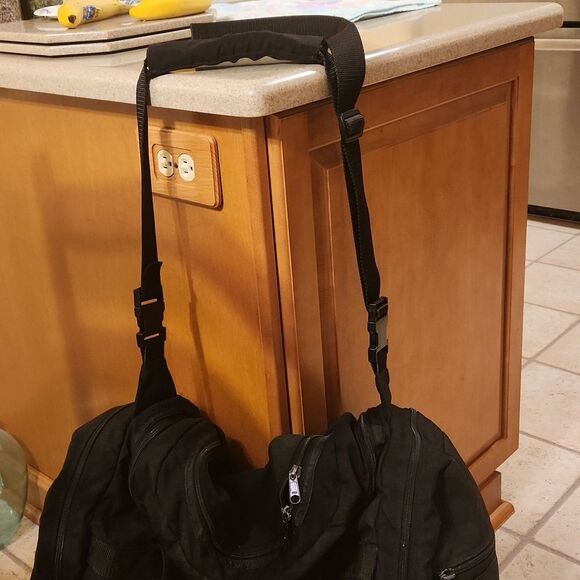 L.L. Bean Vintage Black 20" Duffel Bag - Picture 2 of 14